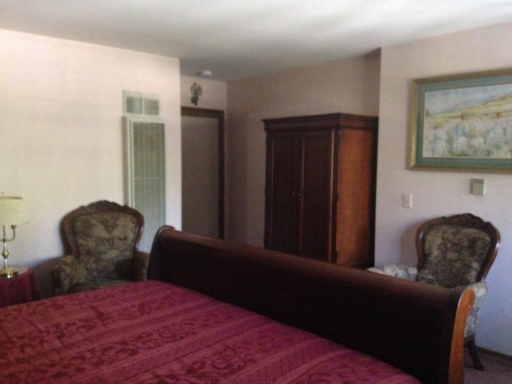 Switzerland Haus Bed And Breakfast Inn Big Bear Lake Szoba fotó
