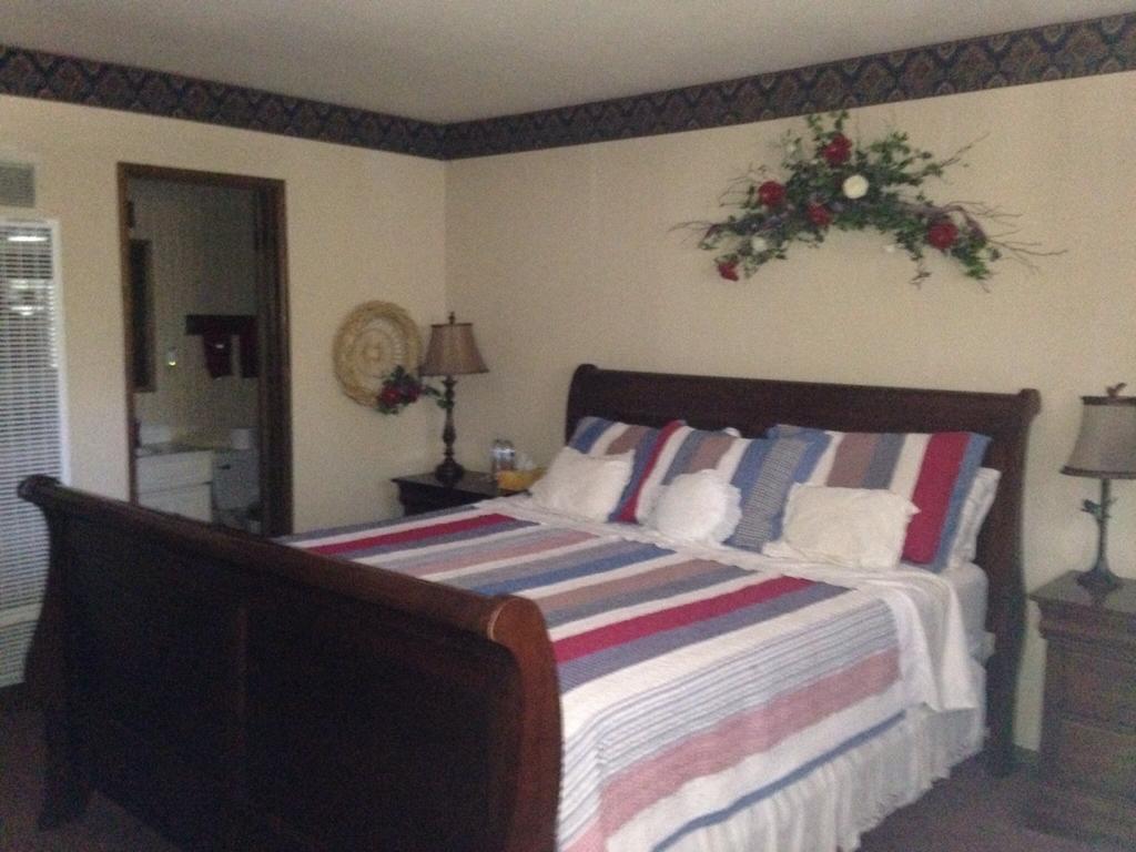Switzerland Haus Bed And Breakfast Inn Big Bear Lake Szoba fotó